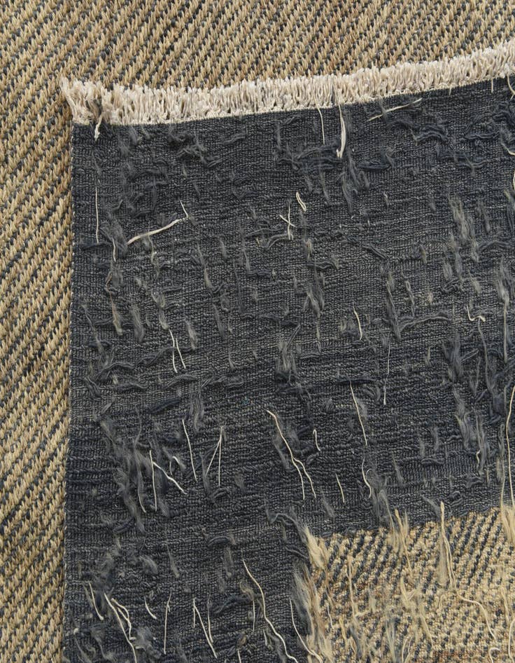 Detail image of 8' 2 x 9' 7  Hand Woven Kilim Modern Wool Rug