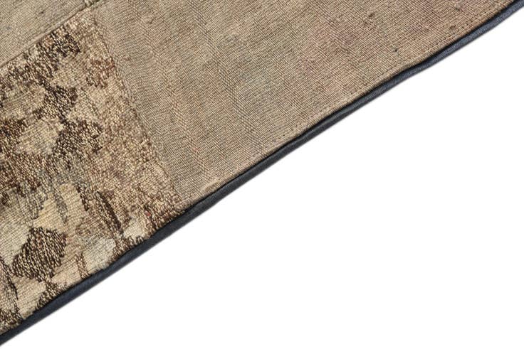 Detail image of 5' 5 x 8' Hand Woven Kilim Patchwork Wool Rug