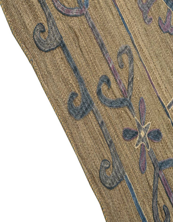 Detail image of 6' 9 x 8' 9  Hand Woven Kilim Suzani Wool Rug
