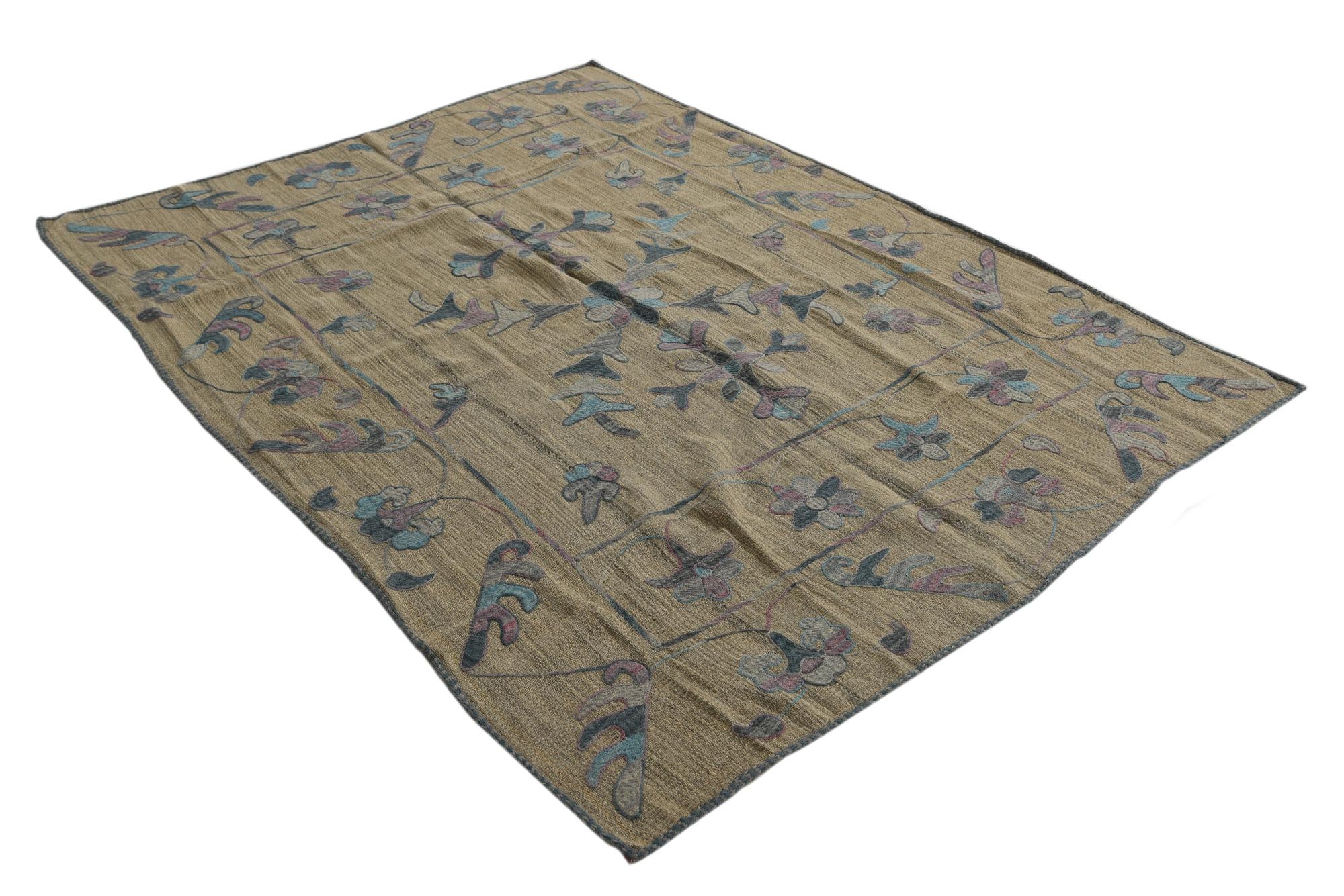 5' 1 x 6' 8 Hand Woven Kilim Suzani Wool Rug
