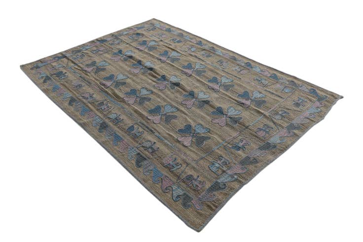 Detail image of 4' 10 x 6' 8 Hand Woven Kilim Suzani Wool Rug