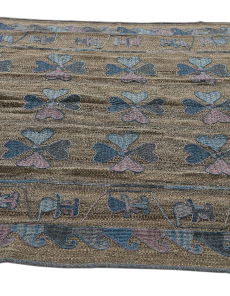 Detail image of 4' 10 x 6' 8  Hand Woven Kilim Suzani Wool Rug