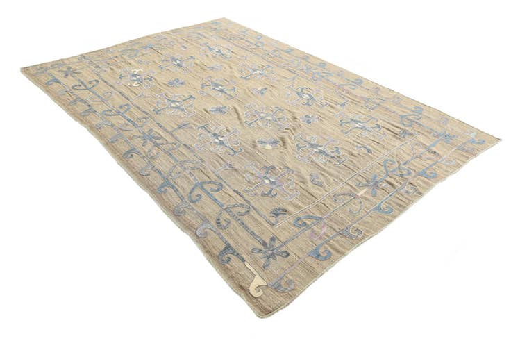 Detail image of 6' 3 x 9' Hand Woven Kilim Suzani Wool Rug