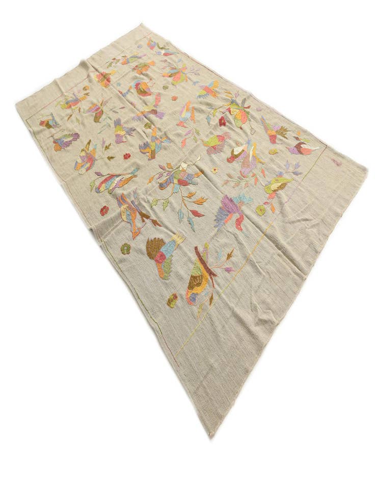 Detail image of 5' 8 x 9' 9  Hand Woven Kilim Suzani Wool Rug