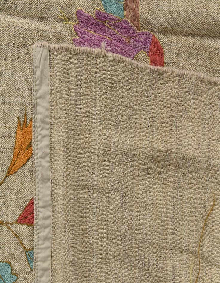 Detail image of 5' 8 x 9' 9  Hand Woven Kilim Suzani Wool Rug