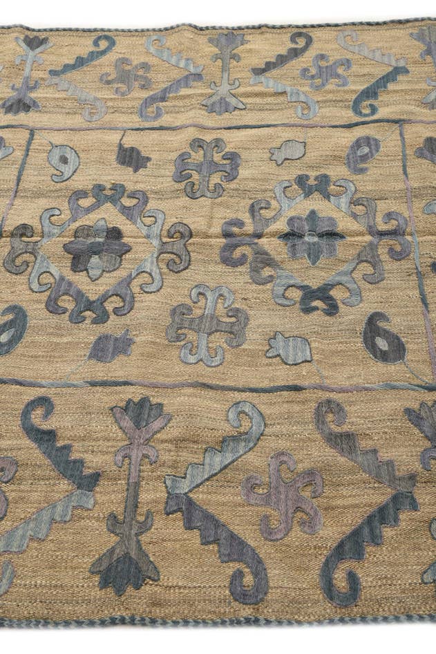 Detail image of 5' x 6' 3 Hand Woven Kilim Suzani Wool Rug