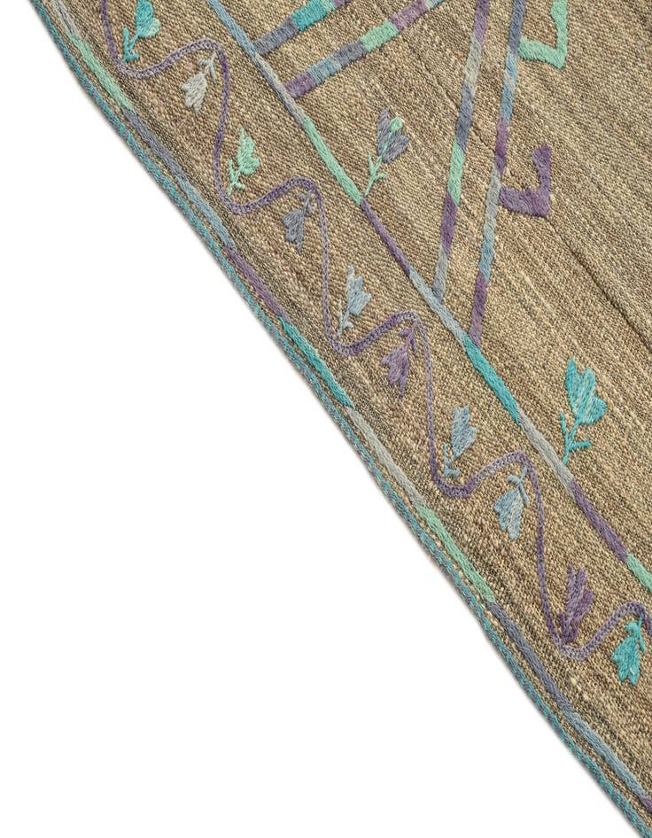 Detail image of 4' 2 x 5' 9  Hand Woven Kilim Suzani Wool Rug