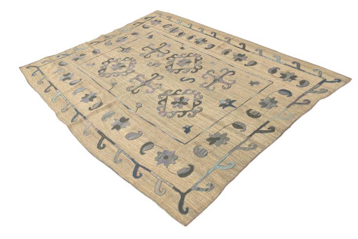 Detail image of 5' 10 x 7' 6 Hand Woven Kilim Suzani Wool Rug