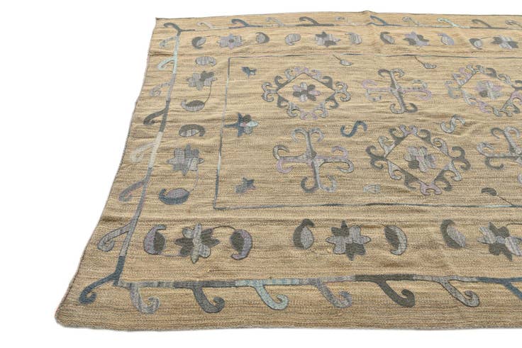 Detail image of 5' 10 x 7' 6 Hand Woven Kilim Suzani Wool Rug
