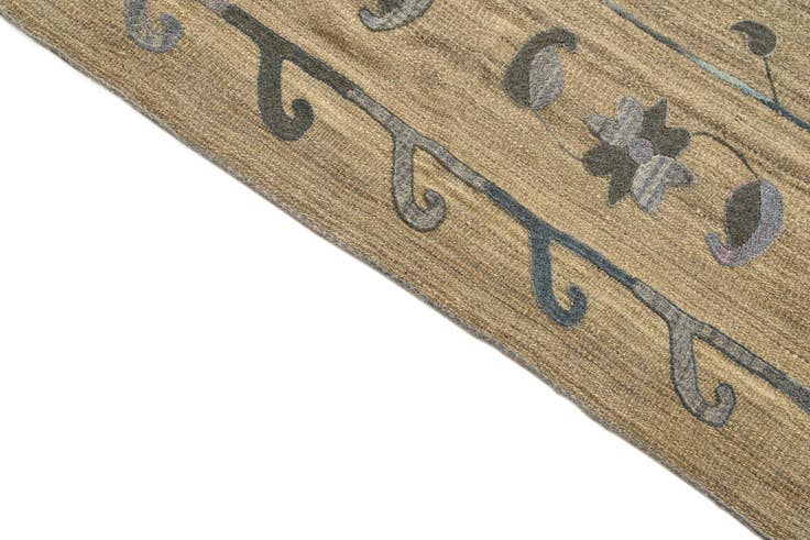 Detail image of 5' 10 x 7' 6 Hand Woven Kilim Suzani Wool Rug