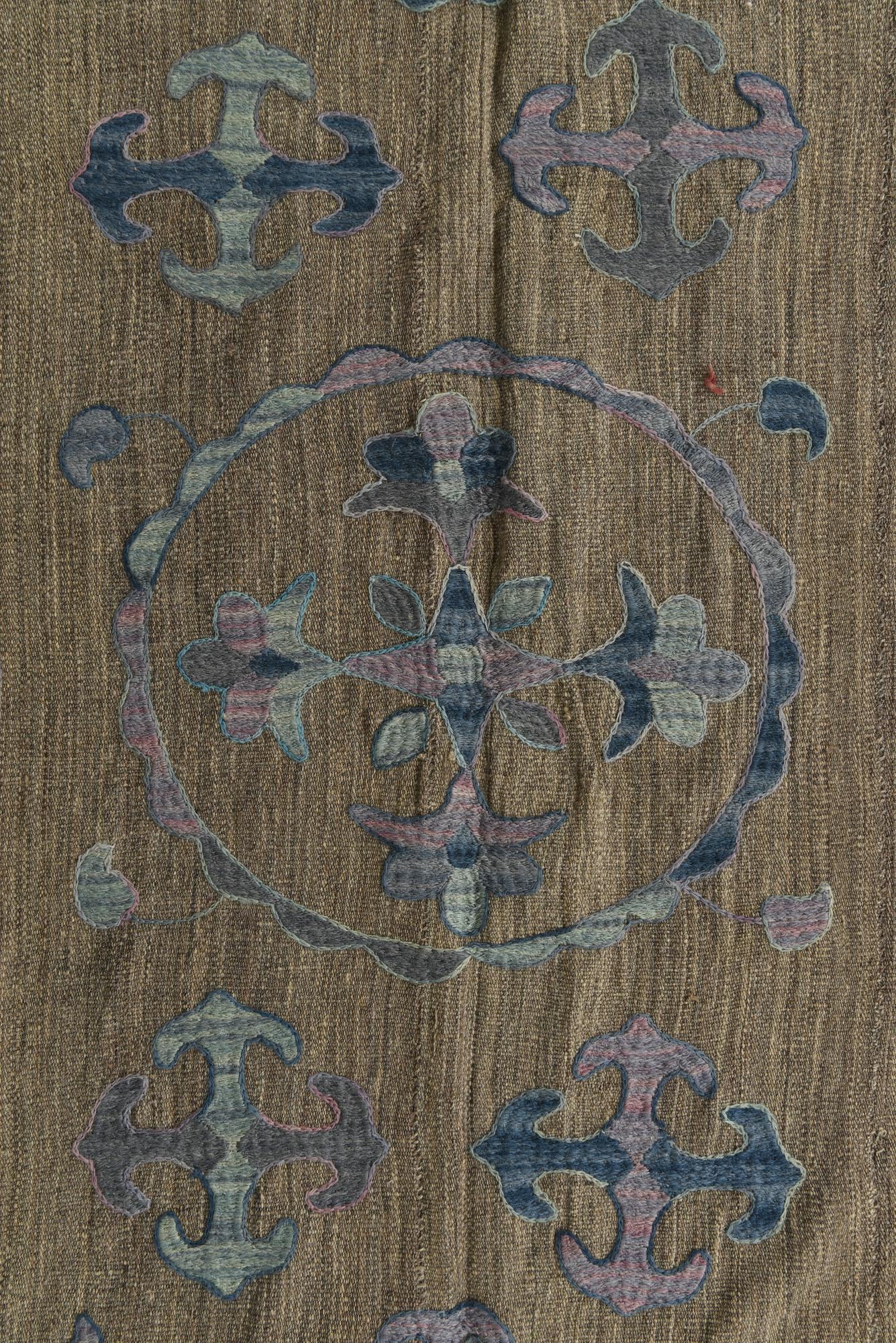 6' 5 x 9' Hand Woven Kilim Suzani Wool Rug