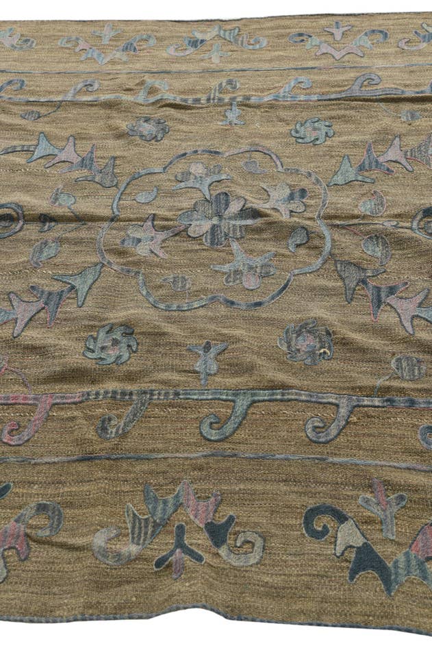 Detail image of 5' 10 x 7' 7 Hand Woven Kilim Suzani Wool Rug