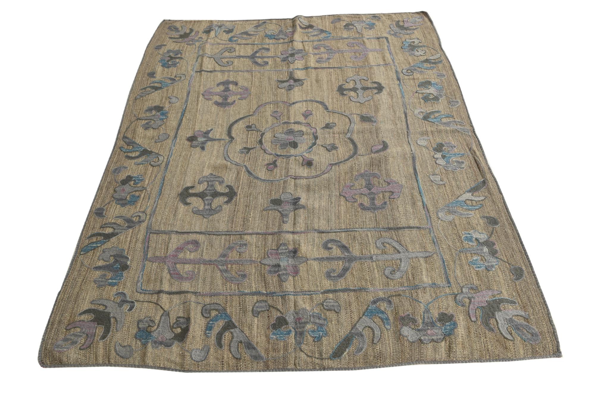 5' x 6' 6 Hand Woven Kilim Suzani Wool Rug