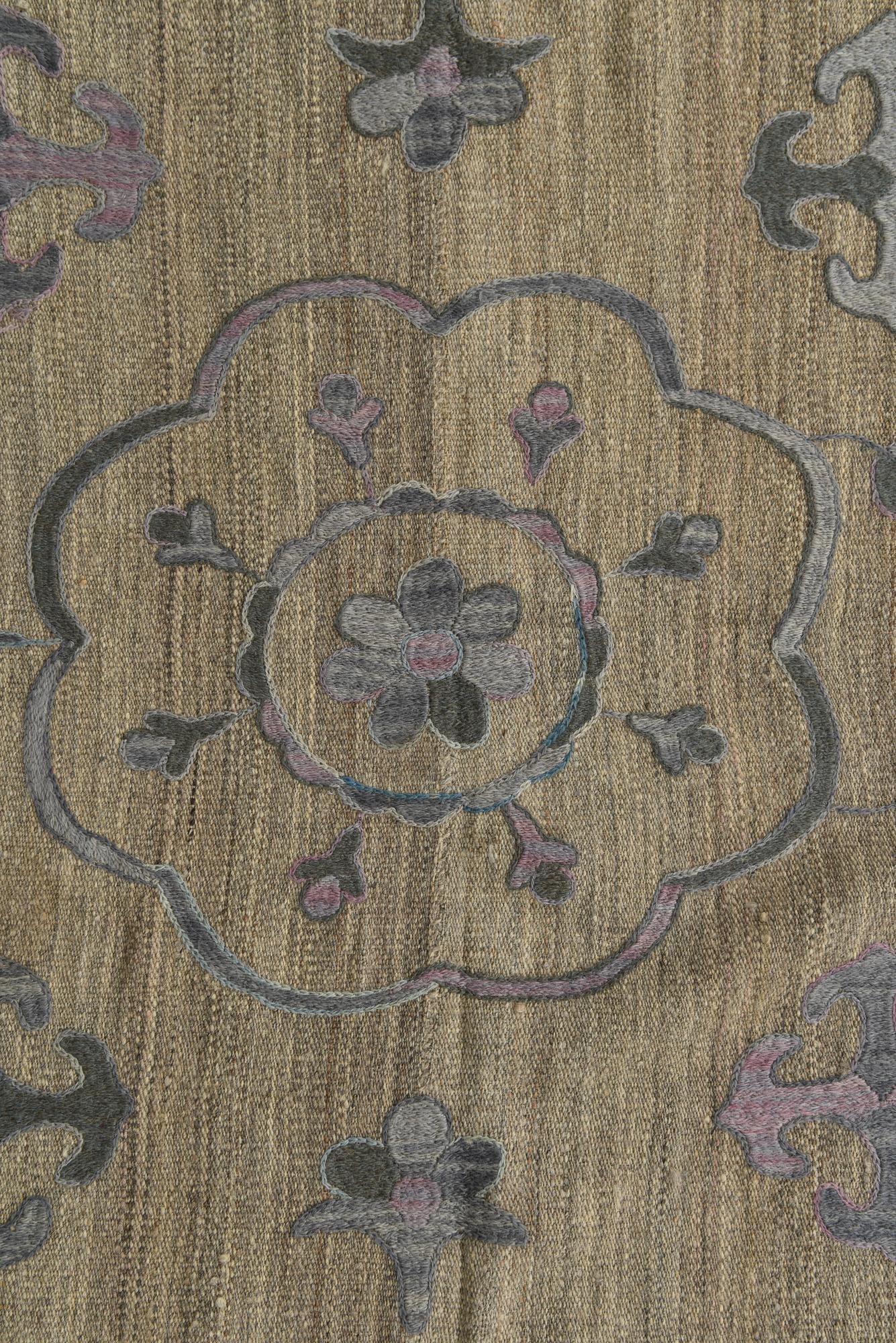 5' x 6' 6 Hand Woven Kilim Suzani Wool Rug