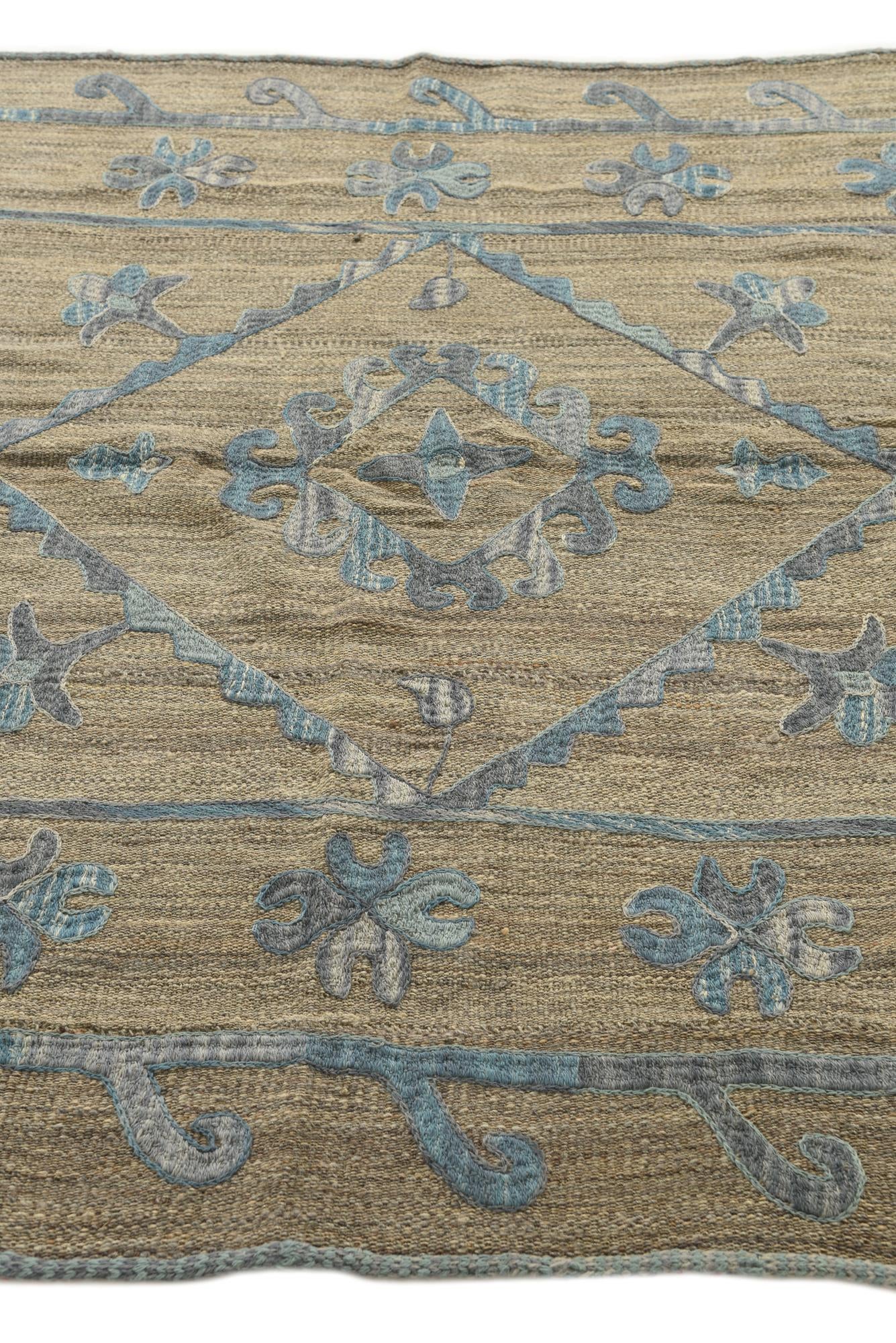 4' 9 x 6' 4 Hand Woven Kilim Suzani Wool Rug