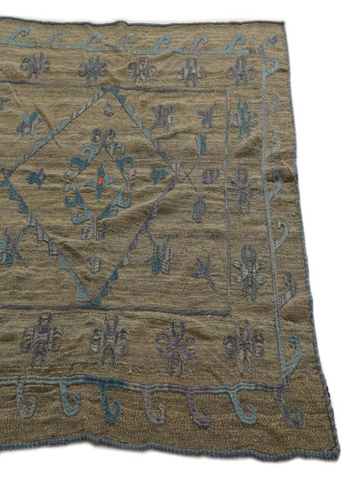 4' 9 x 6' 4 Hand Woven Kilim Suzani Wool Rug