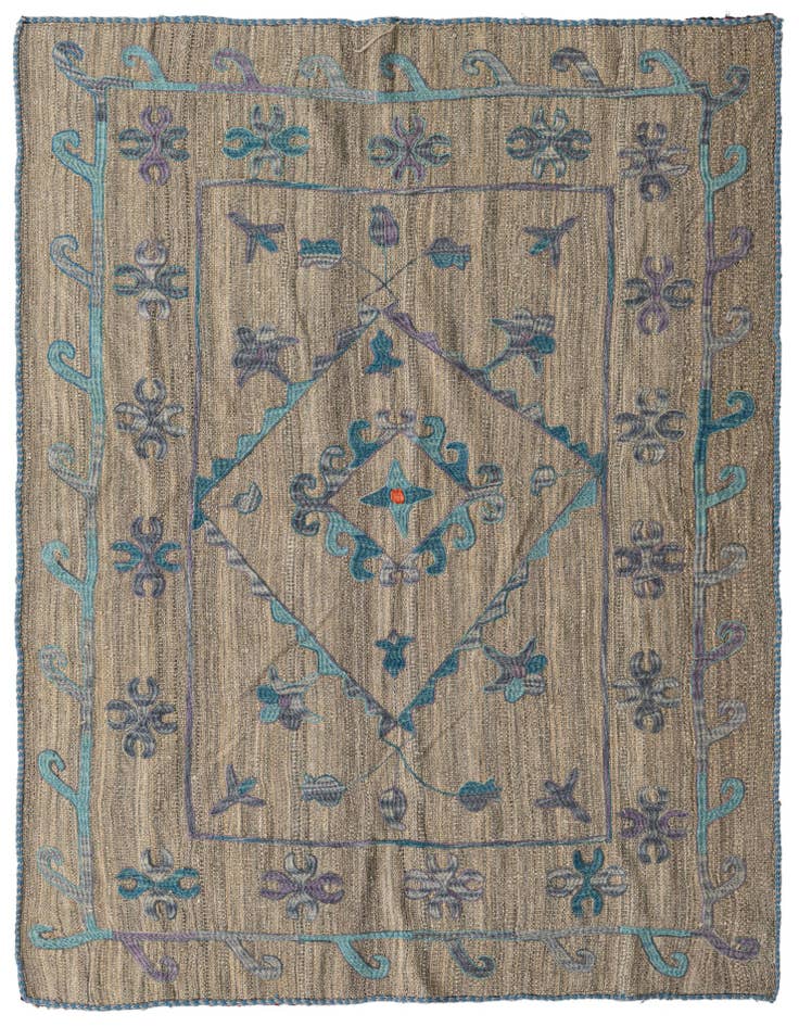 Detail image of 4' 9 x 6' 4 Hand Woven Kilim Suzani Wool Rug