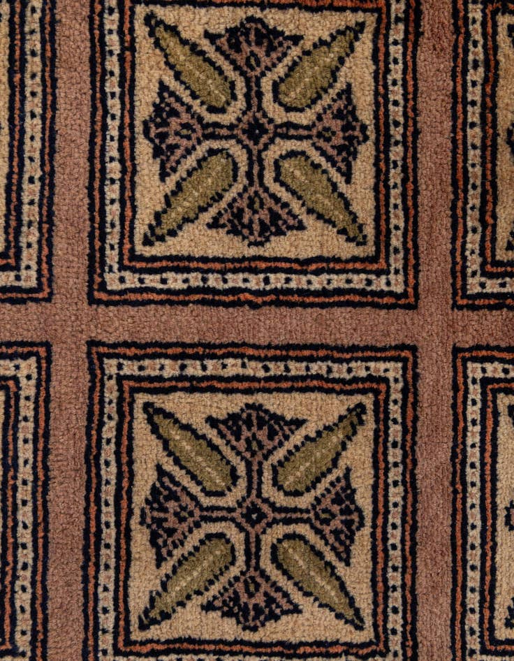 Detail image of 6' 9 x 10' 1  Hand Knotted Lahour Oriental Wool Rug
