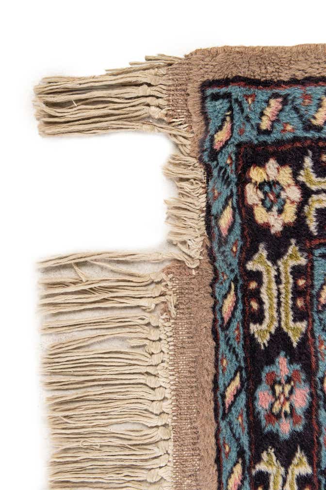 2' 8 x 4' 5 Hand Knotted Lahour Oriental Wool Rug