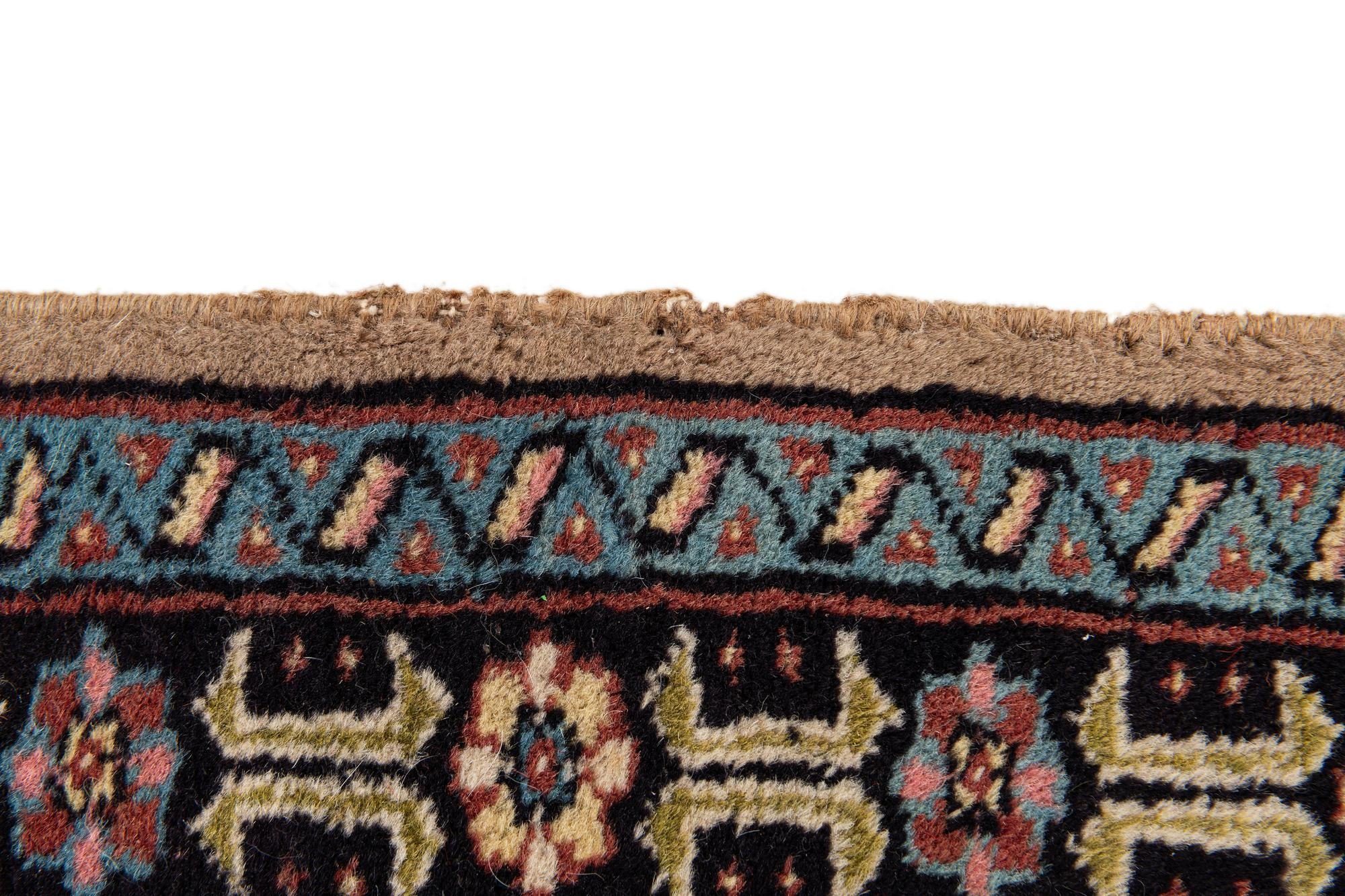 2' 8 x 4' 5 Hand Knotted Lahour Oriental Wool Rug