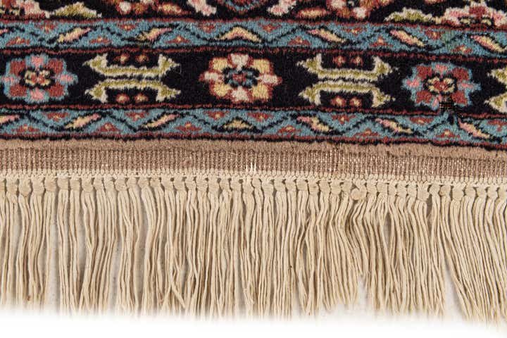 2' 8 x 4' 5 Hand Knotted Lahour Oriental Wool Rug