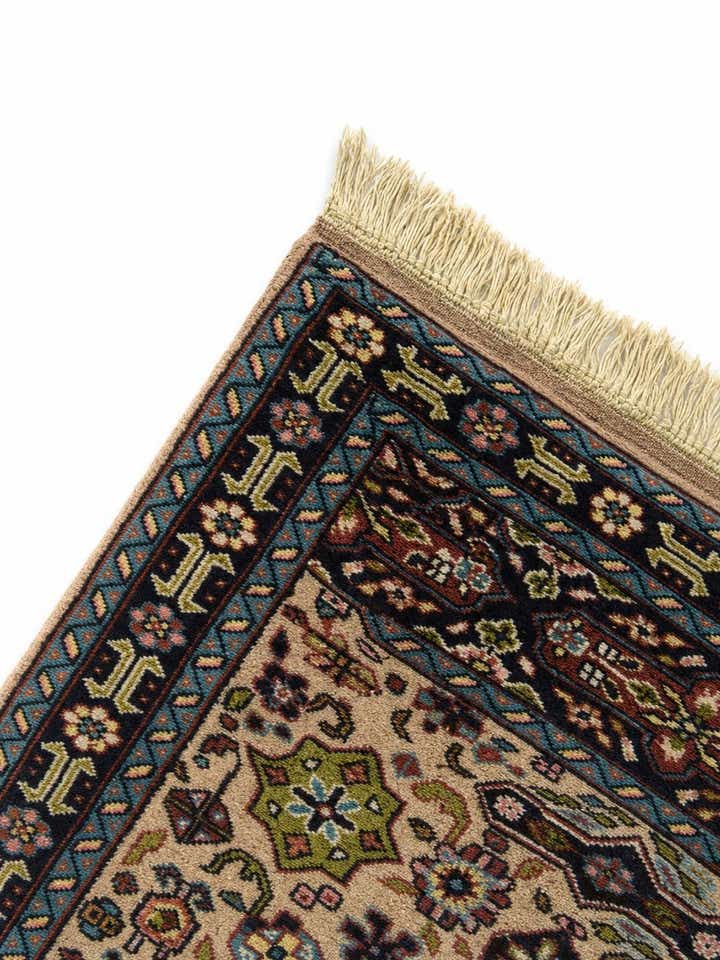 2' 8 x 4' 5 Hand Knotted Lahour Oriental Wool Rug