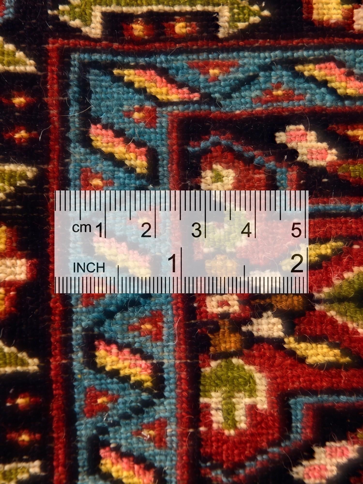 2' 8 x 4' 5 Hand Knotted Lahour Oriental Wool Rug