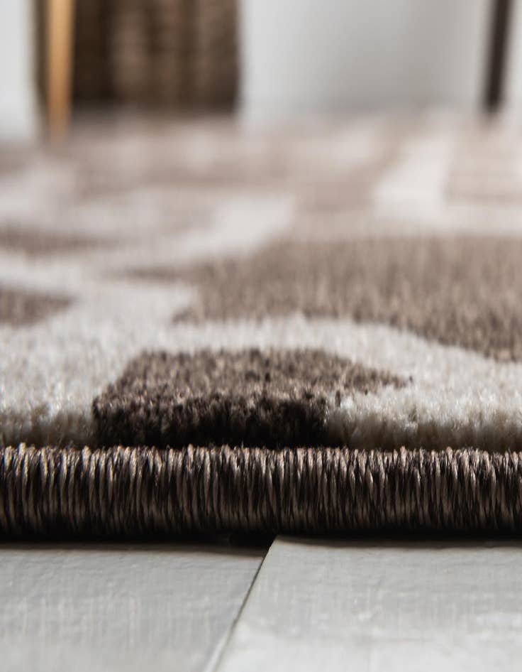 Detail image of 9' x 12' Lattice Rug