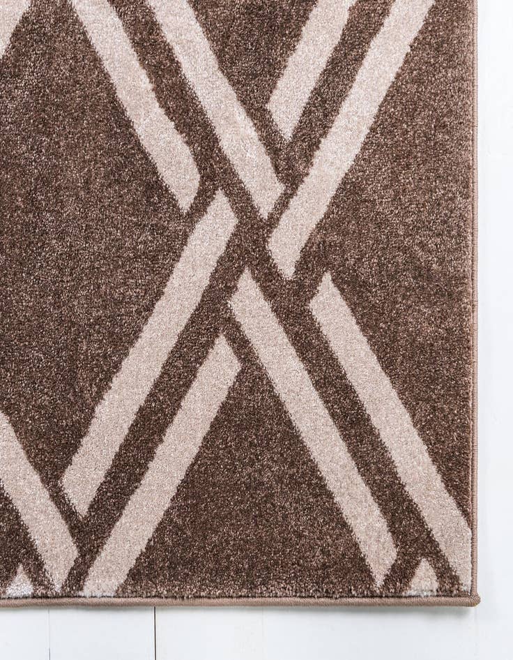 Detail image of 5' 3 x 7' 7 Lattice Rug