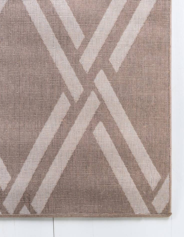 Detail image of 5' 3 x 7' 7 Lattice Rug