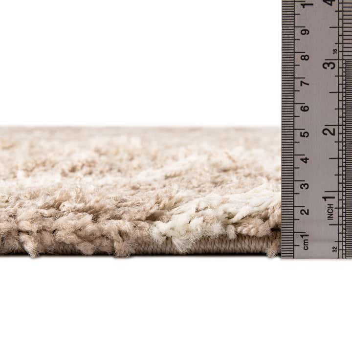 5' 3 x 8' Lattice Shag Rug