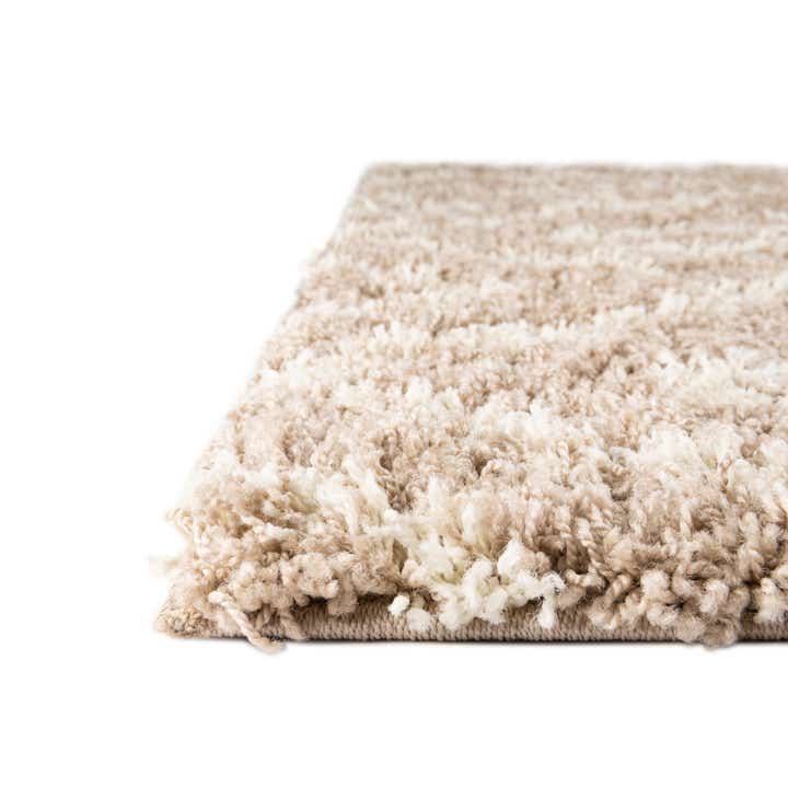 5' 3 x 8' Lattice Shag Rug