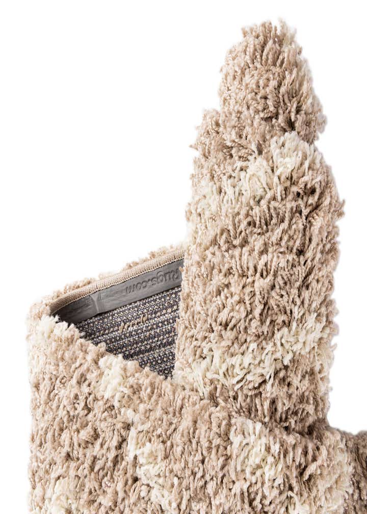 5' 3 x 8' Lattice Shag Rug