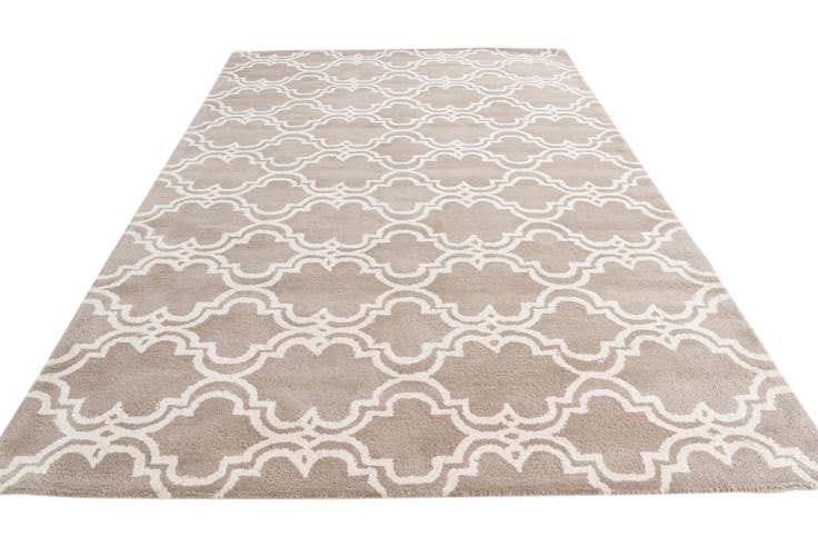 Detail image of 5' 1 x 8' Luna Rug