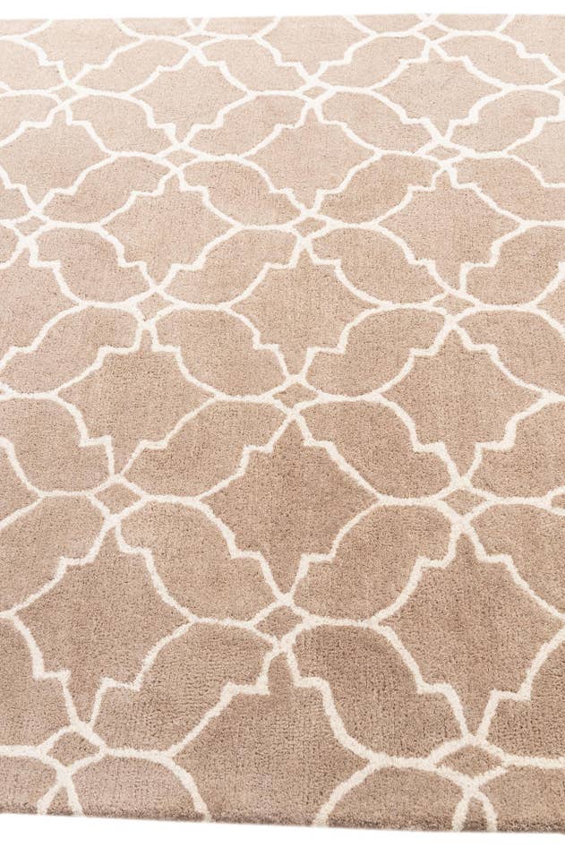 Detail image of 5' 1 x 8' Luna Rug