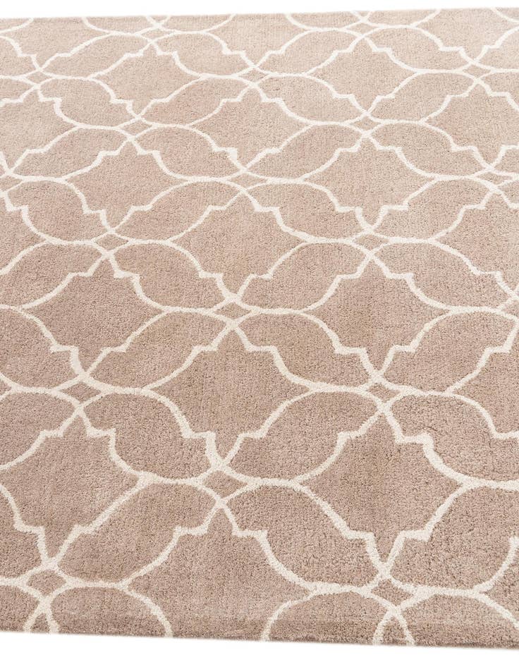 Detail image of 5' 1 x 8' Luna Rug