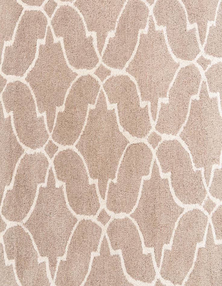 Detail image of 5' 1 x 8' Luna Rug