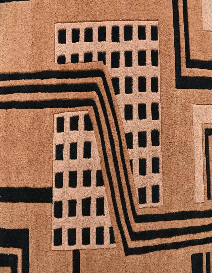 Detail image of 5' 1 x 7' 10 Luna Rug