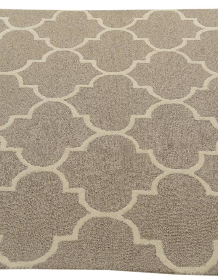 Detail image of 5' x 8' Luna Rug