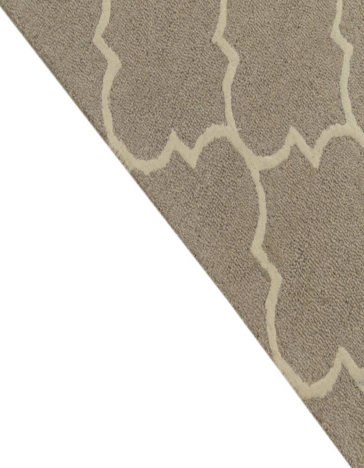 Detail image of 5' x 8' Luna Rug