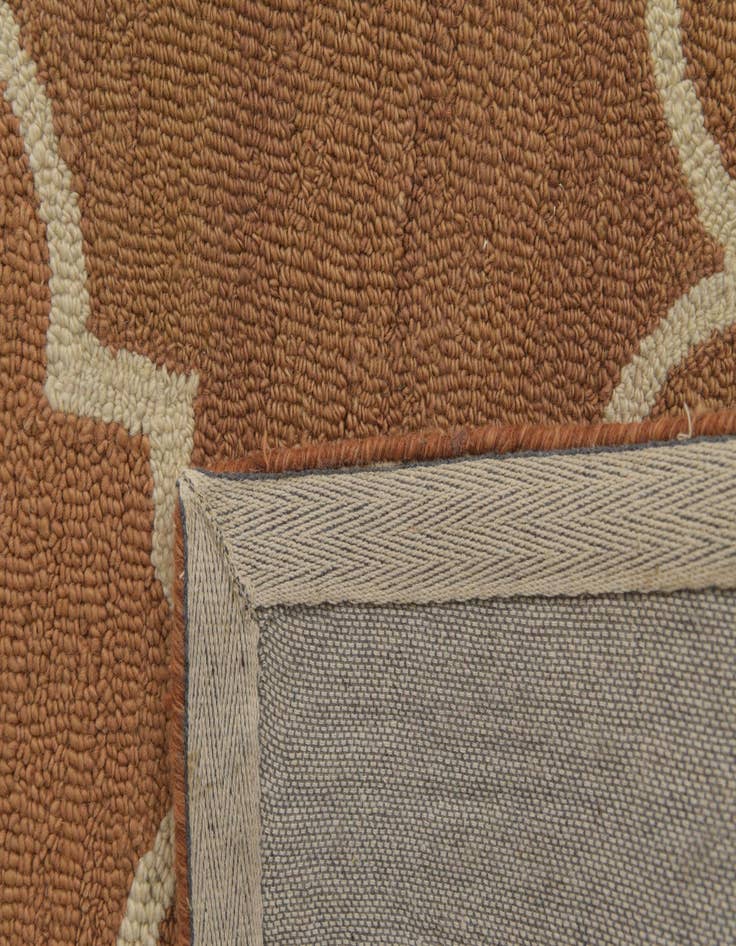 Detail image of 5' 1 x 8' Luna Rug