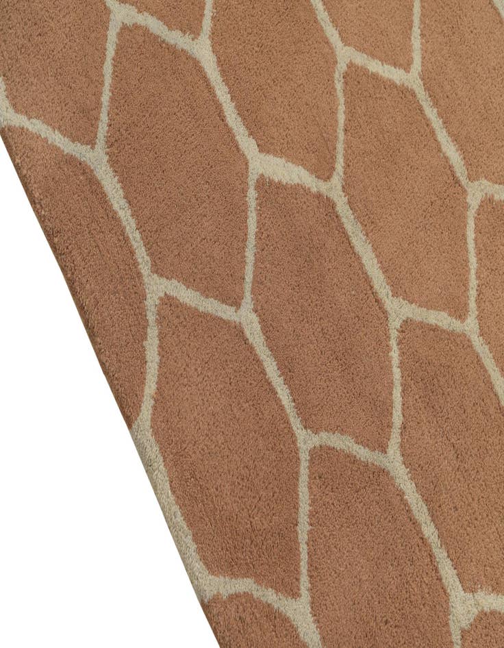 Detail image of 5' x 7' 10 Luna Rug