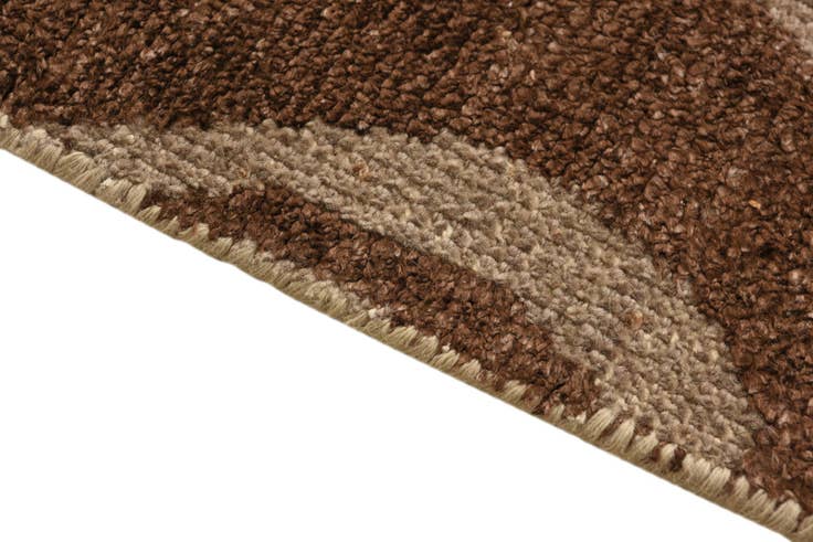 Detail image of 7' 9 x 9' 9 Hand Knotted Luna Wool Rug