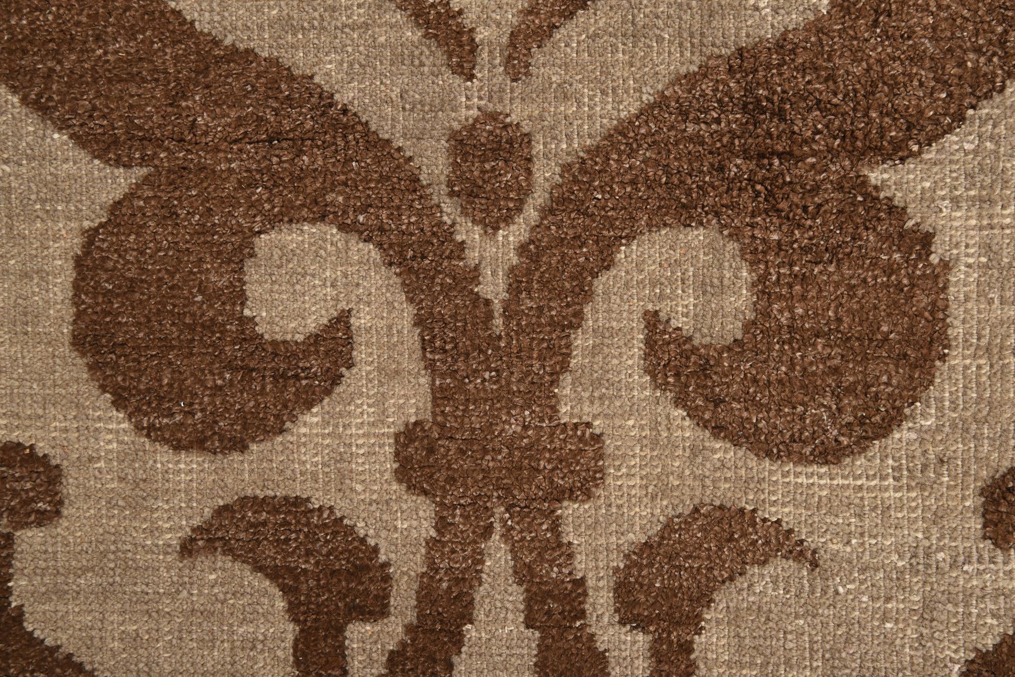 7' 9 x 9' 9 Hand Knotted Luna Wool Rug
