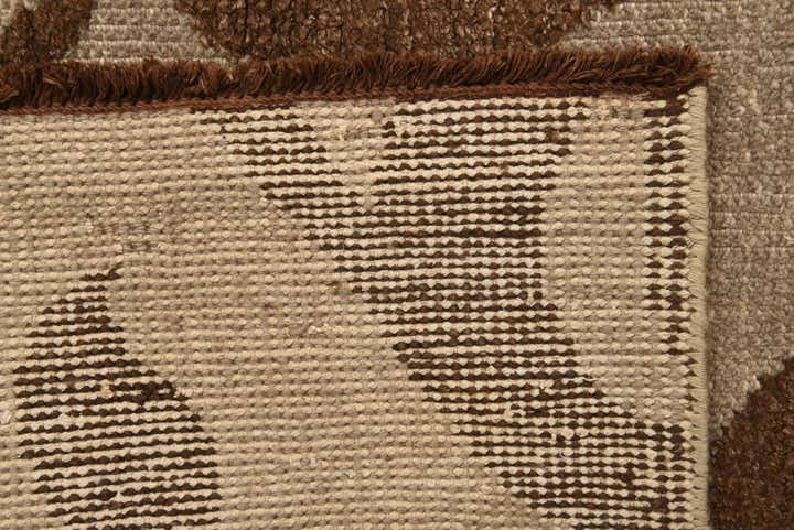 7' 9 x 9' 9 Hand Knotted Luna Wool Rug