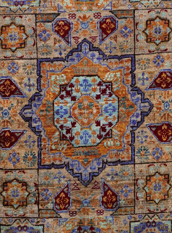 Detail image of 2' x 3' 1 Hand Knotted Mamluk Ziegler Rug