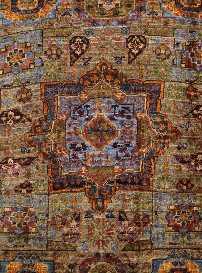 Detail image of 2' 3 x 3' Hand Knotted Mamluk Ziegler Rug