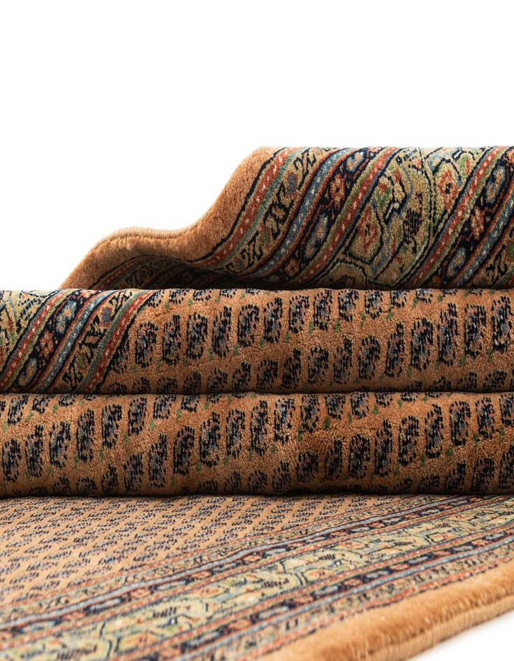 Detail image of 5' 8 x 7' 9  Hand Knotted Mir Oriental Wool Rug