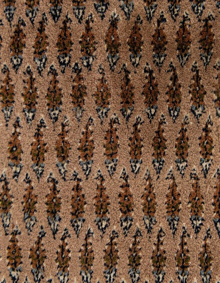 Detail image of 8' x 11' 5  Hand Knotted Mir Wool Rug