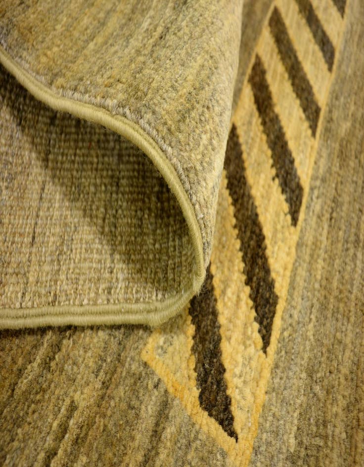 Detail image of 3' 9 x 5' 11  Hand Knotted Modern Ziegler Oriental Rug